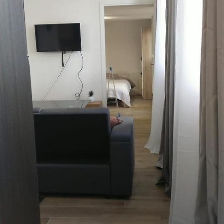 2 Piece Avec Terrasse Ensoleille Apartment Suresnes Exterior foto