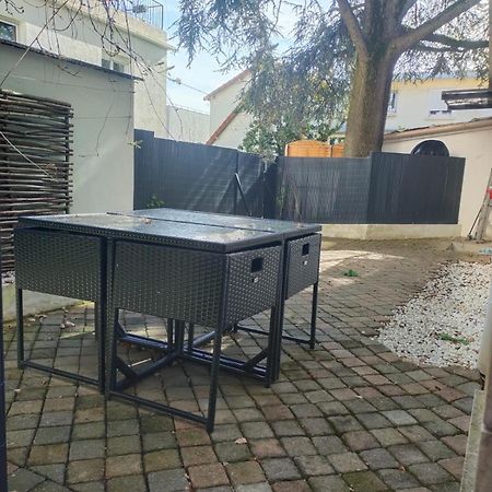 2 Piece Avec Terrasse Ensoleille Apartment Suresnes Exterior foto