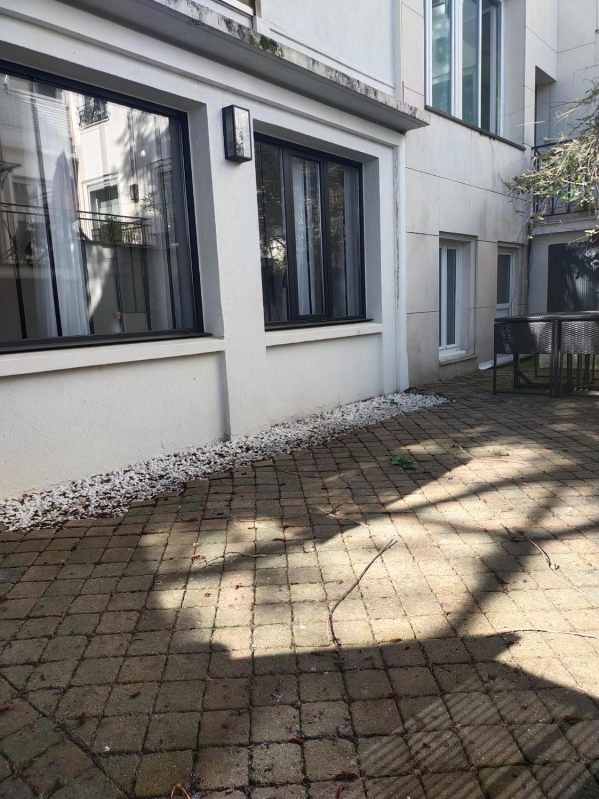 2 Piece Avec Terrasse Ensoleille Apartment Suresnes Exterior foto
